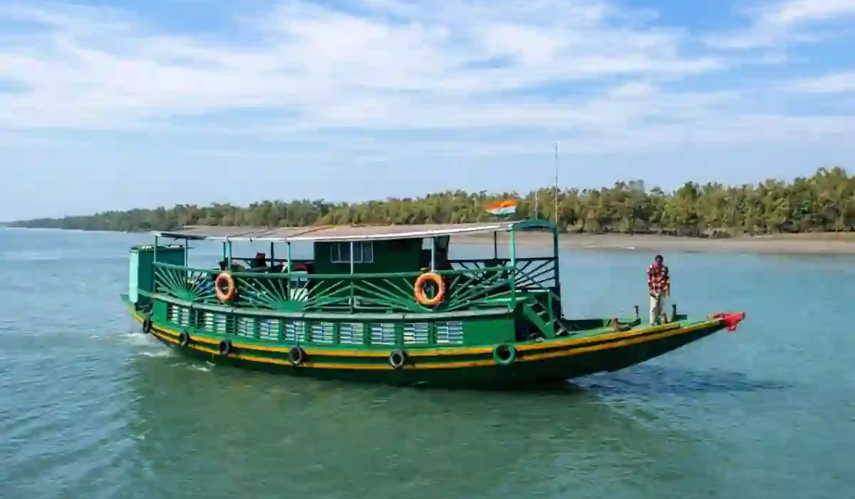 Sundarban tourist boat gangchil